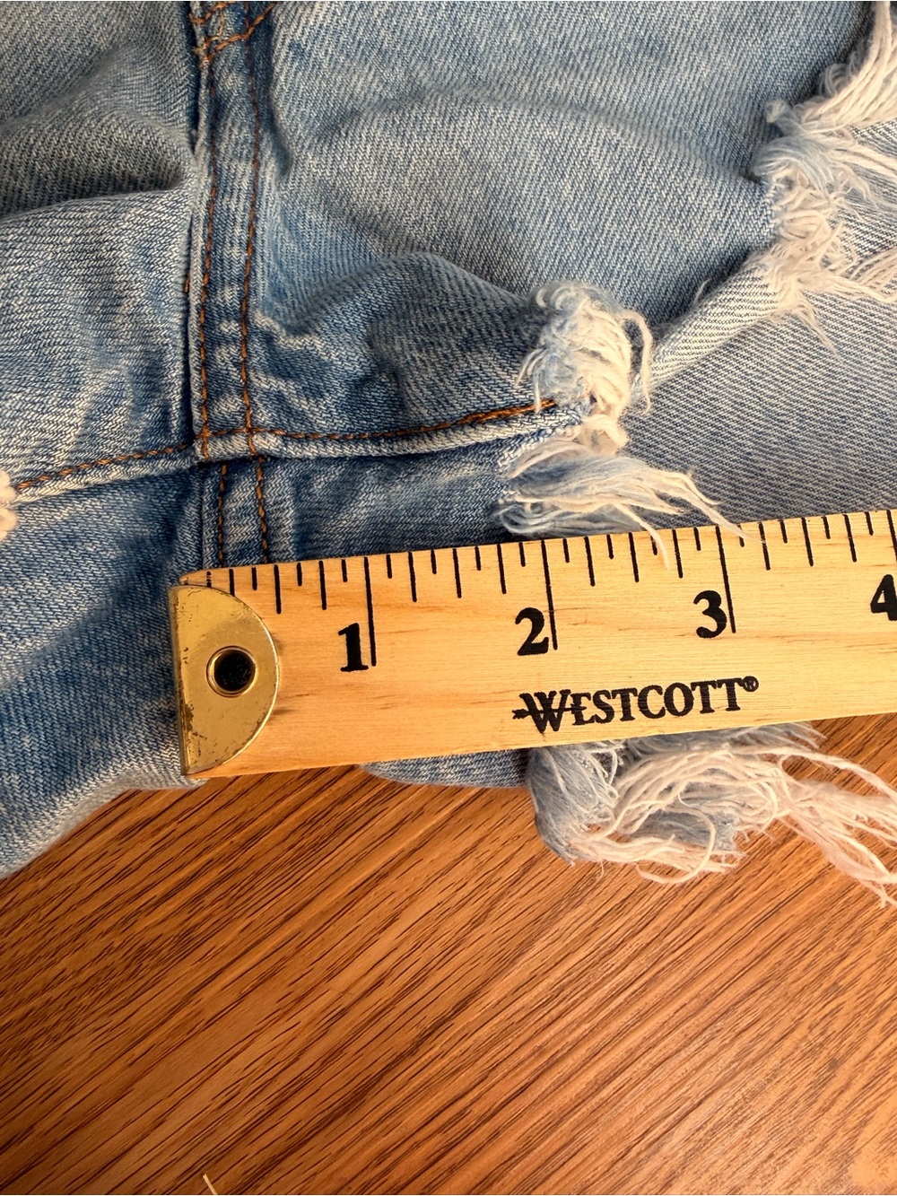 Levi’s 501 Shorts Light Blue Distressed Denim - Picture 8 of 8